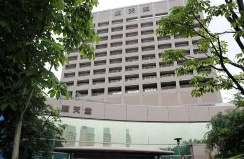 肺癌外科达芬奇手术权威专家 日本顺天堂医院铃木健司教授 传祺国际健康 手机官网 日本体检 日本就医专业平台