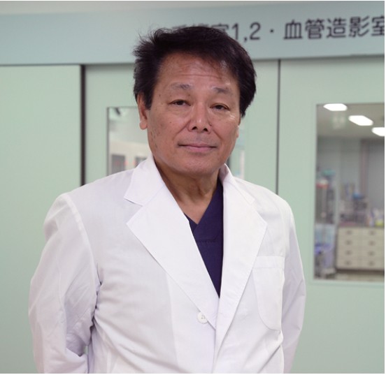 开发了被誉为神手的脑部手术技能-键穴手术(钥匙孔手术) 简介: 福岛